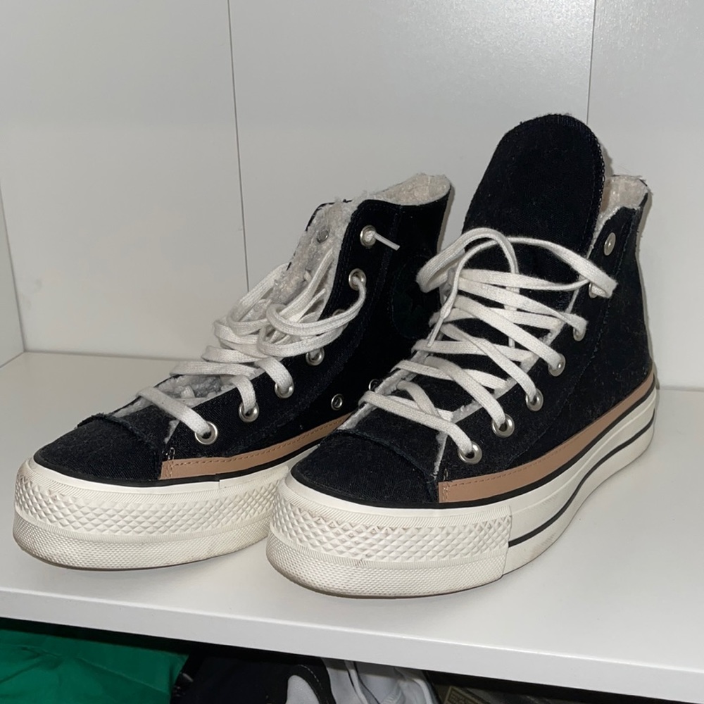 Converse platforms with Sherpa lining